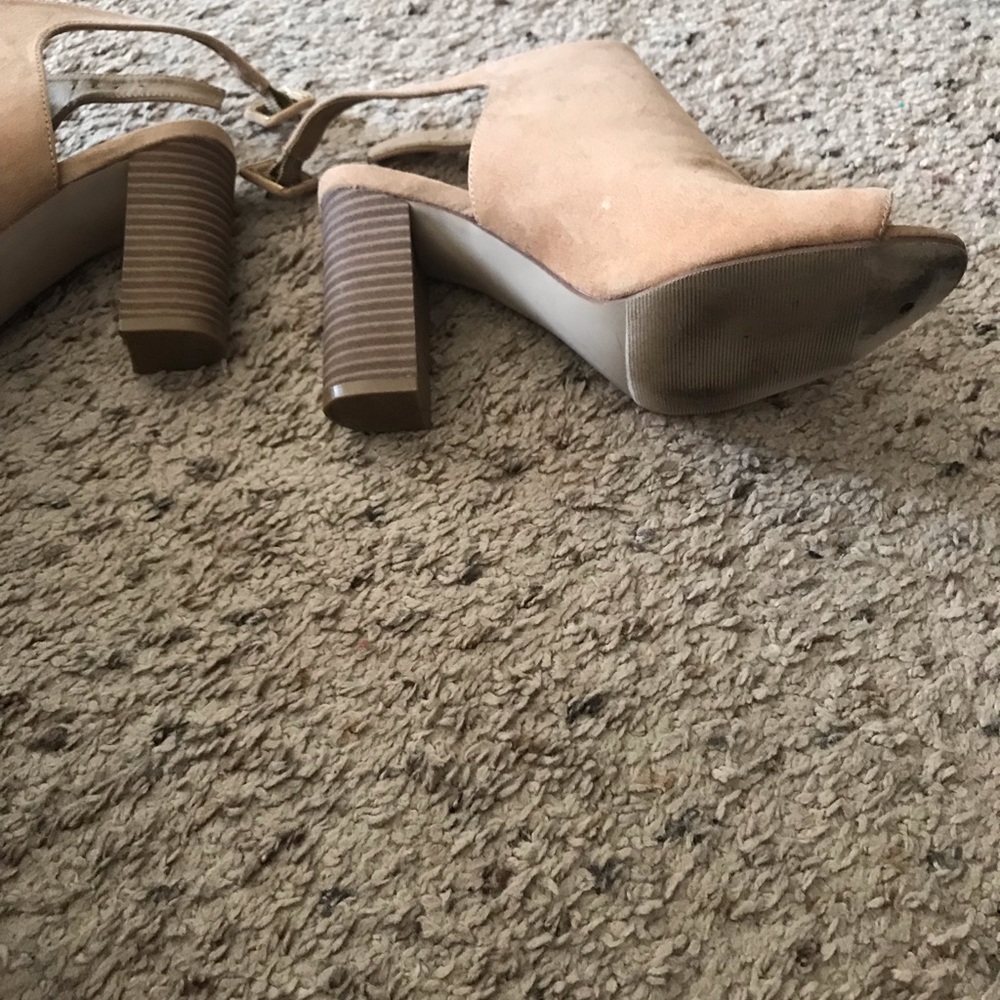Open toe booties - Picture 2 of 6